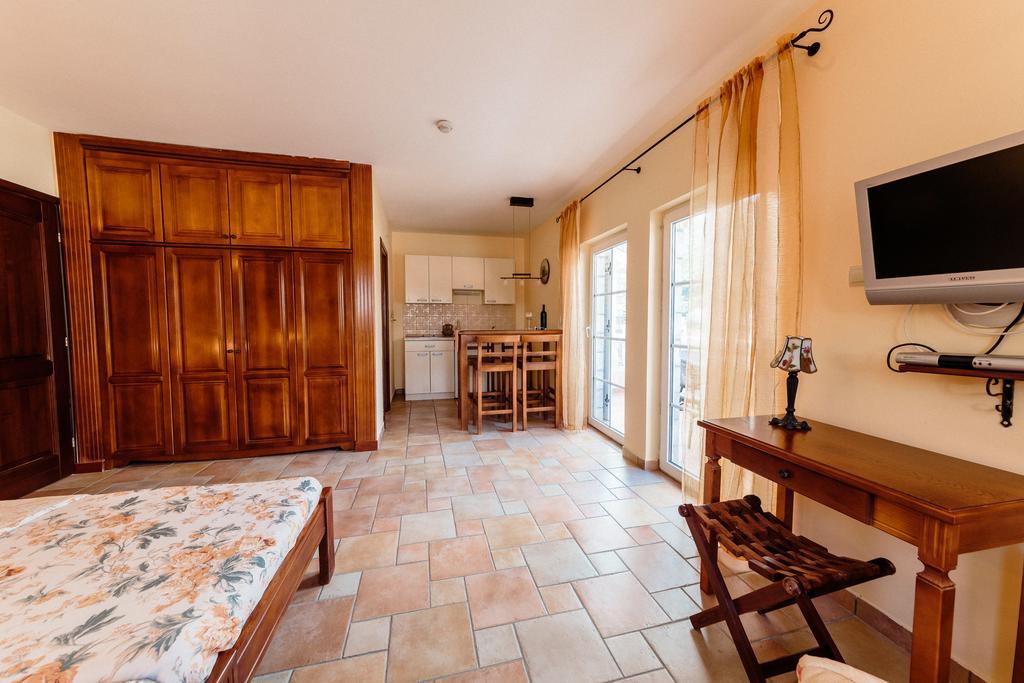 Damonte - Apartments And Rooms Budva Exterior photo